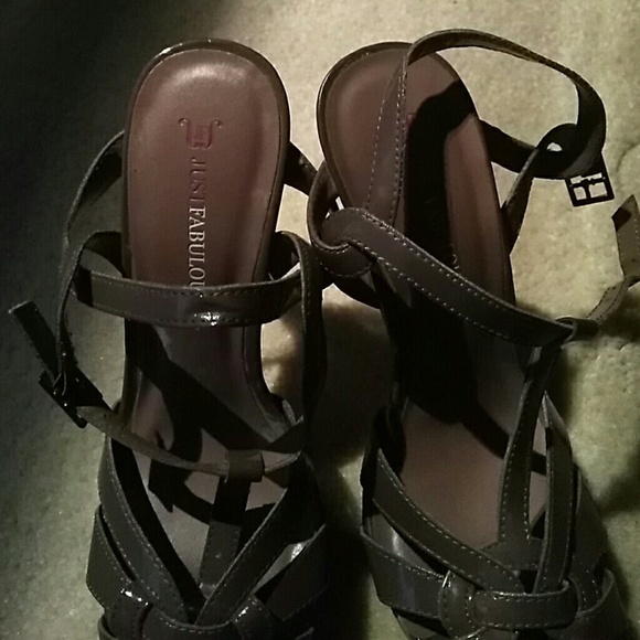 Shoes - Picture 2 of 6